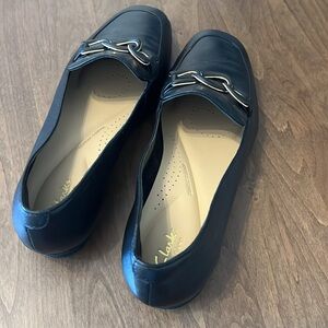 Clarks Women’s Black Loafers with Gold Accent - worn once